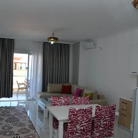 Akil Sarandë