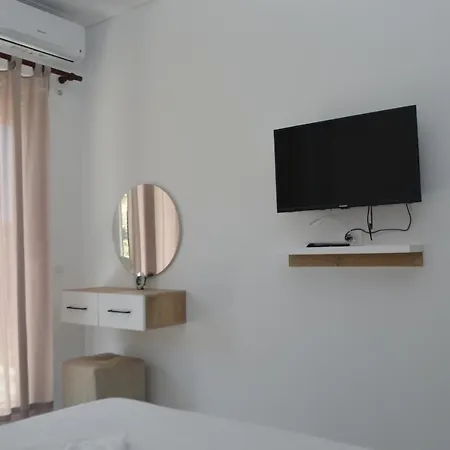 Akil * Sarandë