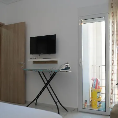 Akil Sarandë