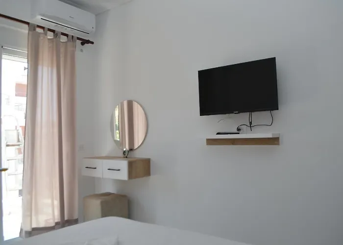 Akil * Sarandë